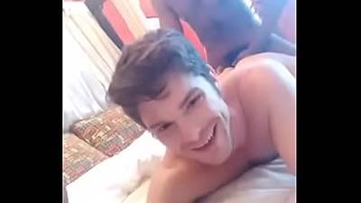 Atores Porno em Vídeo caseiro reunidos pra dar uma foda bem gostosa